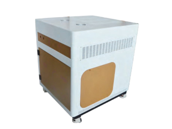 小型封闭式内雕机